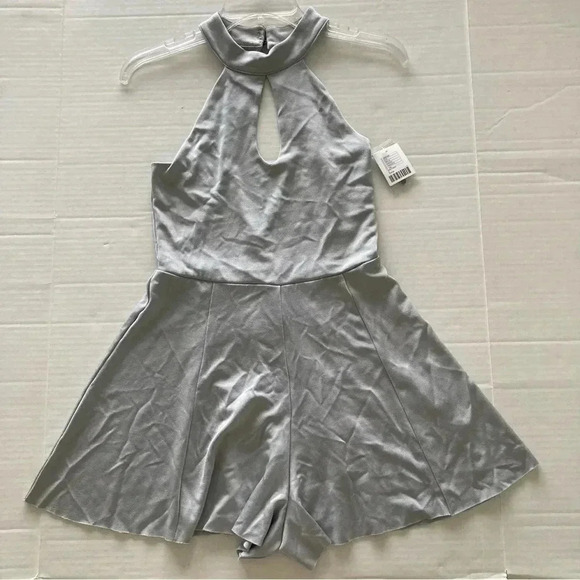 Silence + Noise “Brandi” Keyhole Romper Gray Small - Picture 4 of 10